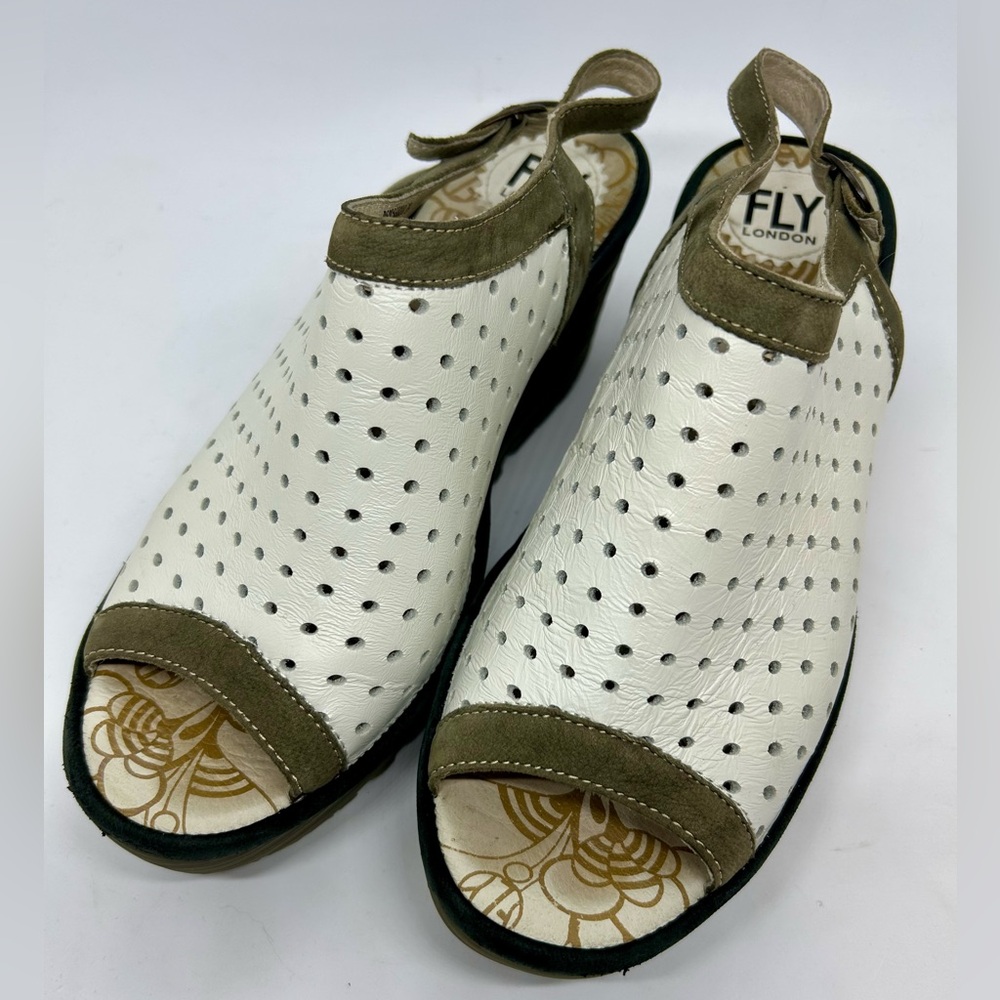 Fly London Yuti Wedge leather Sandal white size 39, 8 - 8.5